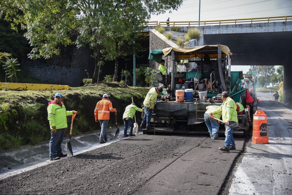 SCOP da mantenimiento a carretera federal Morelia-Pátzcuaro; trabajos durarán 3 semanas 1 0039d2f7 f0ad 44b8 b1d6 4d21293e2360