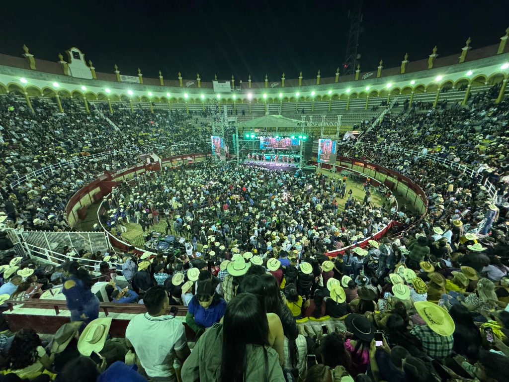 Cimbra La Monumental de Morelia con Grupo Laberinto y Banda Cuisillos 1 06495dfb 9224 4a4f 9101 e7c5f64ab38f