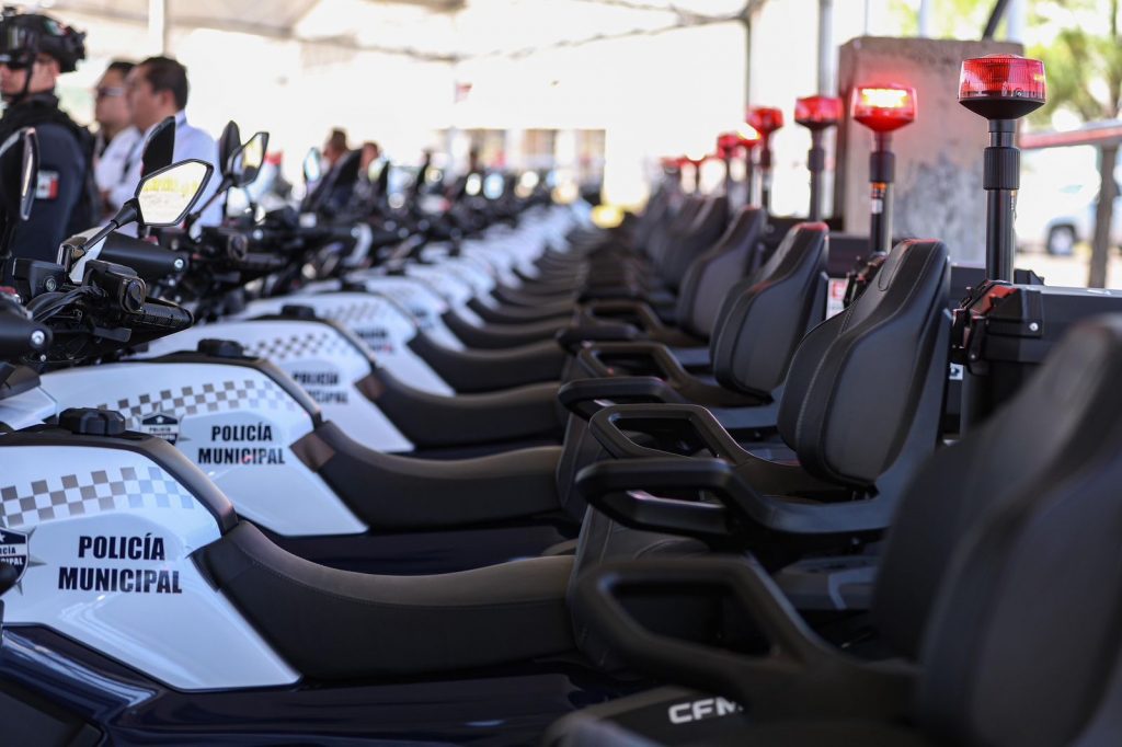 Gobierno estatal refuerza seguridad en 7 municipios con entrega de motocicletas 2 64fe9abc 04d6 49f7 b97f 35106923ccd0