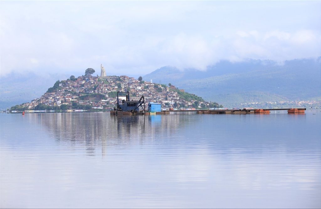 Listos en el lago de Pátzcuaro para recibir al turismo por Semana de Muertos: Compesca 5 98f2a204 44af 45aa 96dc 0473679ddfde