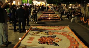 Plaza de Armas, reviste de color y tradición para conmemorar el Día de Muertos