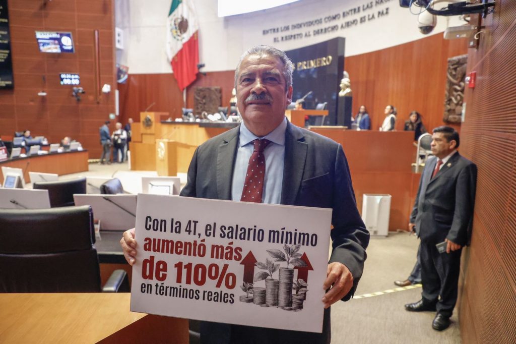 "Hoy damos un paso hacia la recuperación de la dignidad laboral de las y los docentes de México": Morón 1 c723a9ba da1b 4f06 85ff 68b24170c403