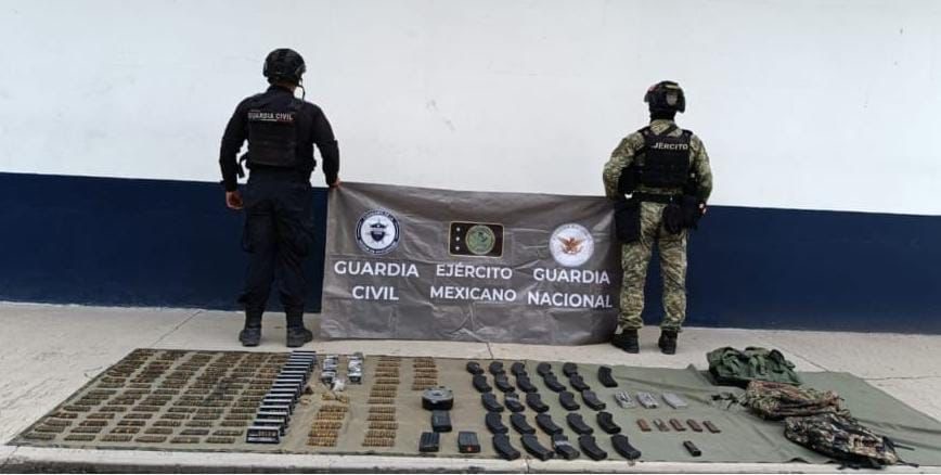 SSP y Sedena aseguran mil 860 cartuchos útiles, cargadores y un vehículo robado, en Buenavista 1 fa445e74 ee51 4637 87ad 9e6035c79efb