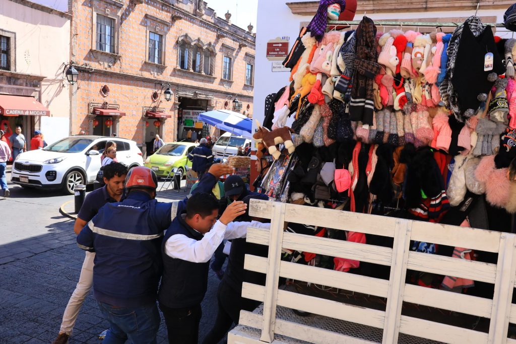 En operativo coordinado, Gobierno Municipal retira comercio irregular en Centro Histórico 1 2bc4fb58 e79a 4e5e a0ea c5c78b1d4426