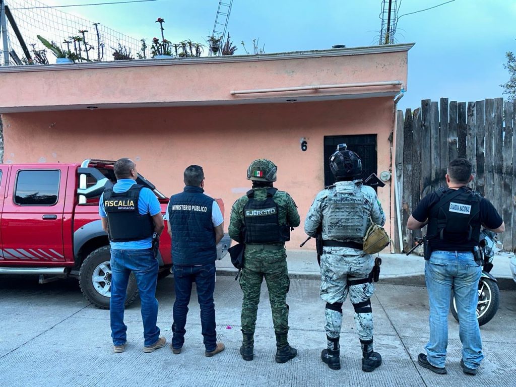 En cateo realizado en Pátzcuaro, asegura FGE marihuana y detiene a dos hombres 1 30eeeb95 625b 4a42 9169 70bd7e1bf43e