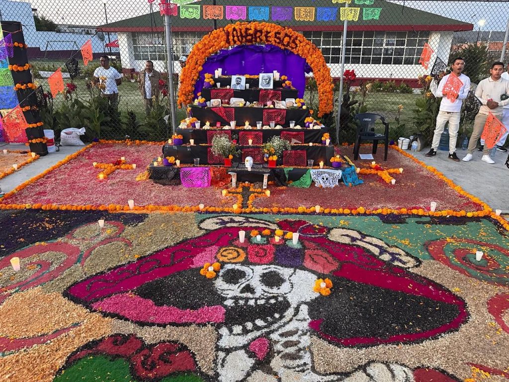 Así celebran en penales de Michoacán la Noche de Muertos 1 3b930454 dab7 4458 836f 673c449efb44