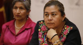 Belinda Iturbide atiende agenda de mujeres médicas
