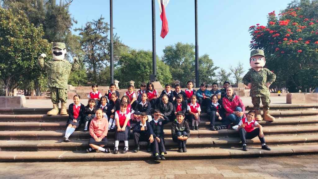 Ejército Mexicano realiza Izamiento de Bandera en Morelia 2 52a61aa8 d4e4 437f 9e01 07ba9e982bf1