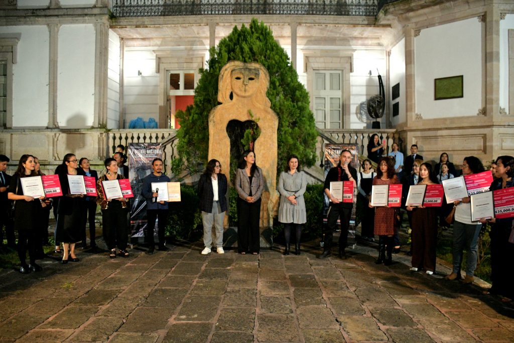 Con 690 mil pesos premia Secum a ganadores de la Bienal Alfredo Zalce 1 76dc8b03 3eb1 4960 8699 69ae49cd79af