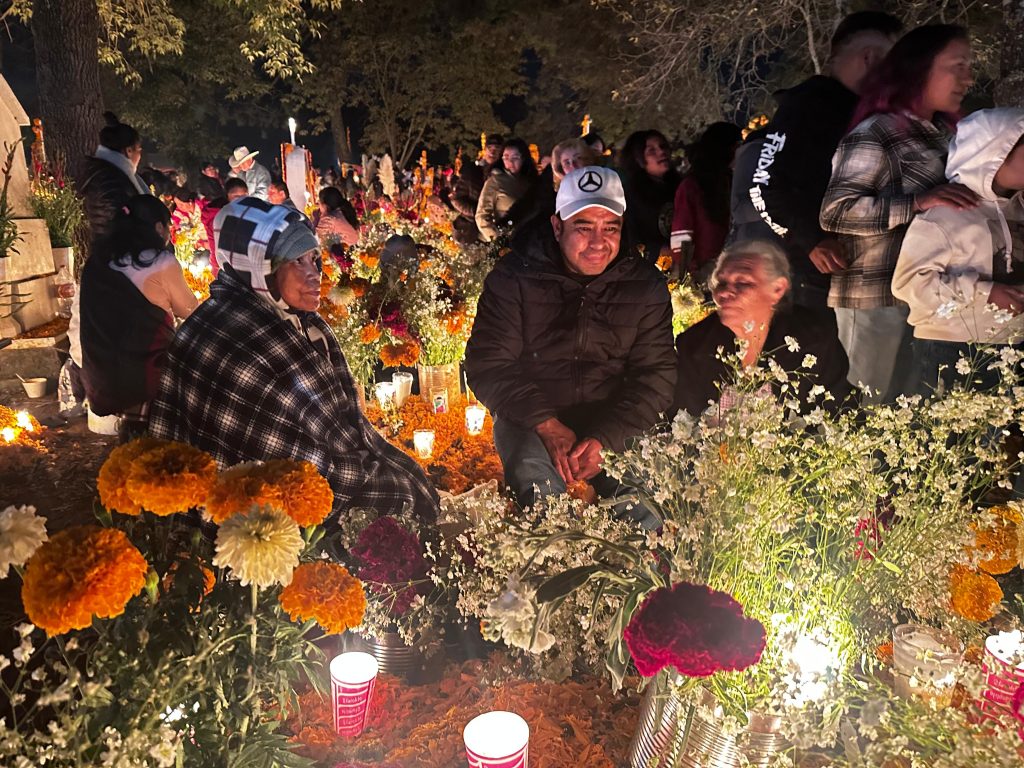 Noche de Muertos, la tradición que pone los ojos del mundo en Michoacán 5 aeef98f5 6a85 4840 9269 d6b018f185e2