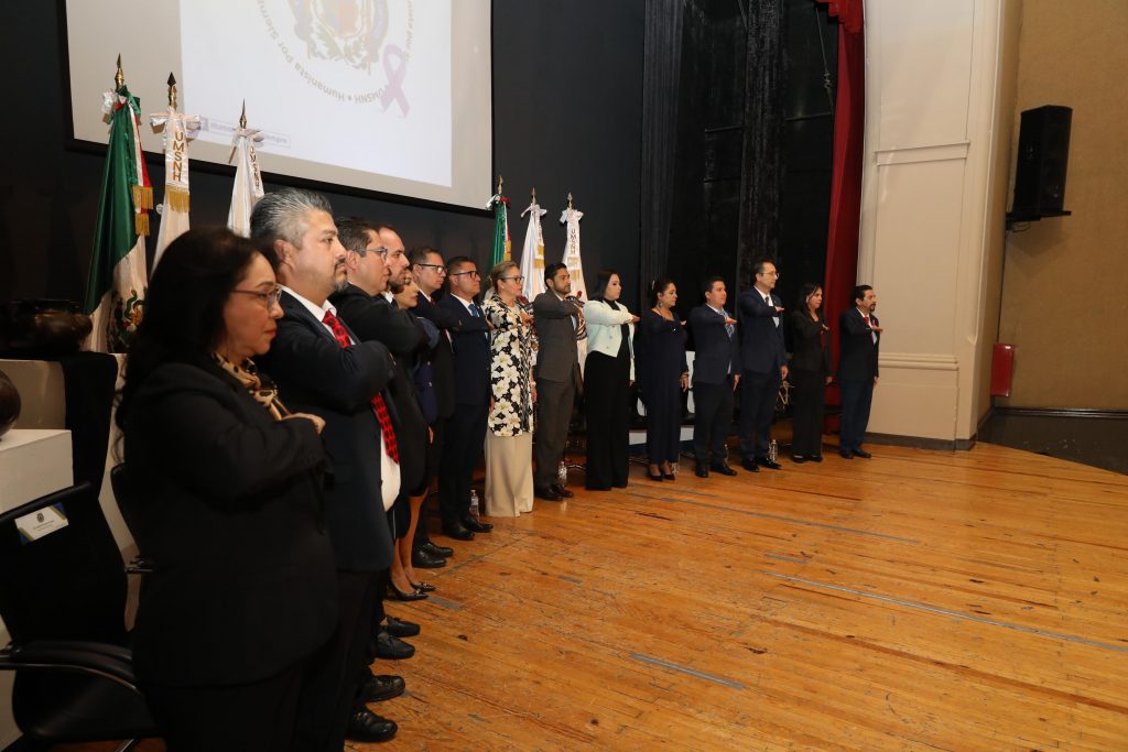 Después de años de espera, logran maestras y maestros el nombramiento definitivo en la UMSNH 1 d5e0b936 cd98 4138 8105 cae208c9538e