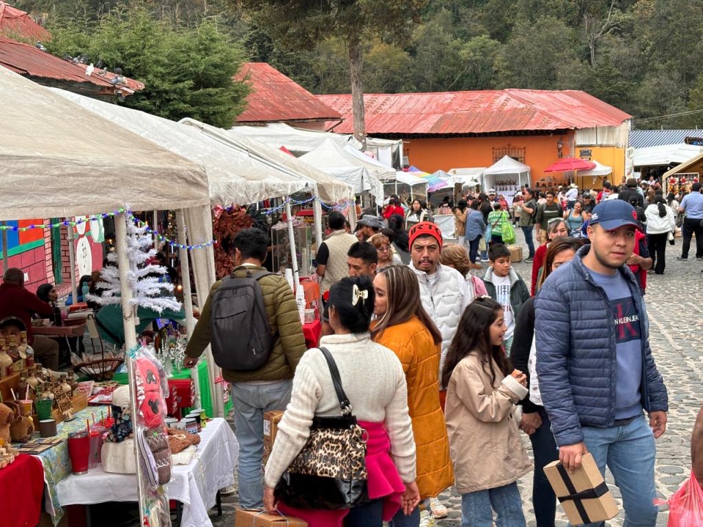 Vive la magia de la Navidad en el Pueblo Mágico de Tlalpujahua 4 244aea66 4f32 461d 8323 6fdf0536b56d