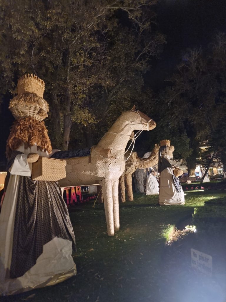 Tlahualiles y Danza de los Viejitos, plasmados en el Nacimiento Monumental de Pátzcuaro 4 258479f3 c829 4e3f a881 e83509b2675d