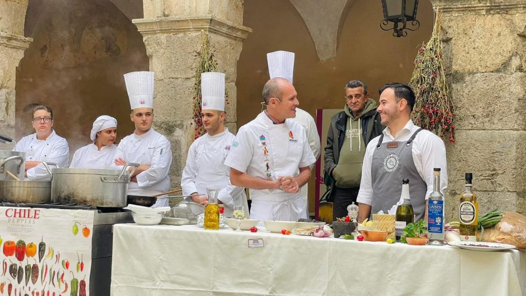 Chef michoacano destaca en Italia la diversidad culinaria del estado 1 2963dc50 887d 43fa 8c15 37d2266b0083