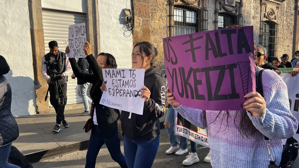 Se manifiestan familiares de Yuketzi Yamileth ; exigen justicia y acción inmediata para su búsqueda 3 IMG 5659