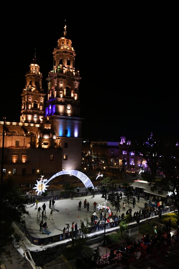 Pista de Hielo del Centro de Morelia, disponible mañana y tarde para todas las familias 1 fca02c06 eb0f 4fb6 bd8b 0d5994a13e42