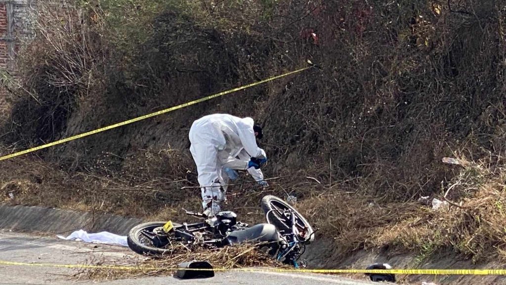 Adolescente muere en derrape de moto sobre la Morelia-Mil Cumbres; hay 1 herido 1 59b64e32 3444 4f17 83e1 4b4aa2aa4c14