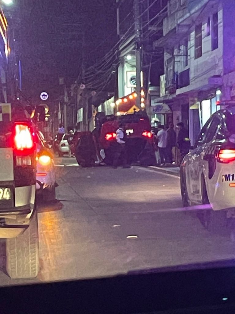 Vuelca camioneta en la Av. Periodismo en Morelia 2 c400d36d 53f3 4d76 a1d6 1f8d83dd6171