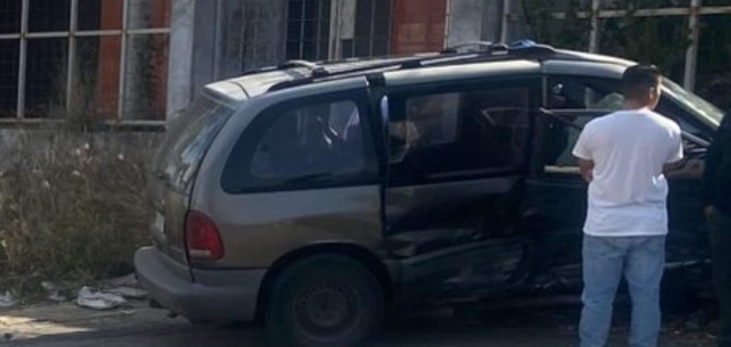 Se registra choque entre camioneta y auto en la Morelia-Pátzcuaro 3 ed573e7b bf21 495f 8fda dc9124d04402