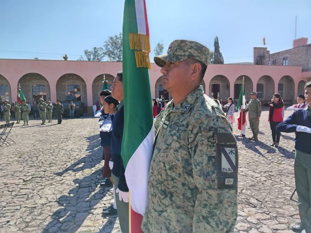 Autoridades estatales, militares y municipales conmemoran el Día de la Bandera Mexicana 3 2398370d 6c82 4225 9c36 7fc602299a6d