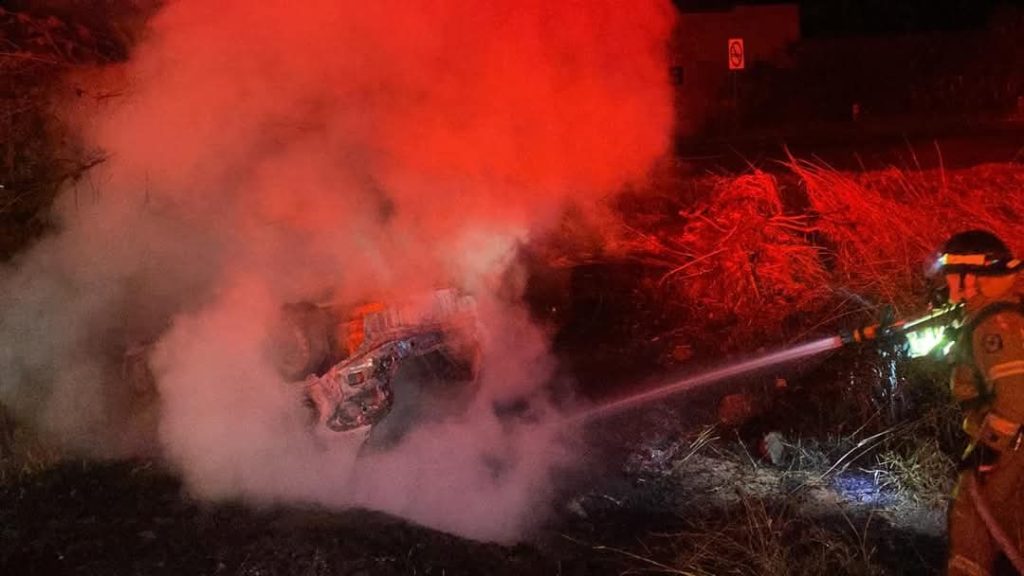 Volcadura e incendio de vehículo deja 2 heridos en la Morelia-Pátzcuaro 1 445d50a8 1fb4 43cb a8cb 15050a496de4