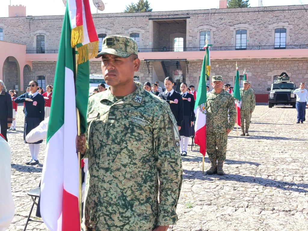 Autoridades estatales, militares y municipales conmemoran el Día de la Bandera Mexicana 4 463424fe 57db 4bdb 9559 d375214d022f