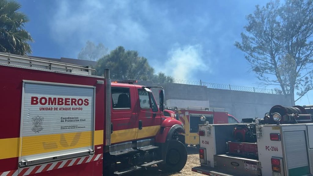 Arde casa en San José del Cerrito, Morelia 1 c46d3c2c 1a3a 485c baef 89f2455f9986