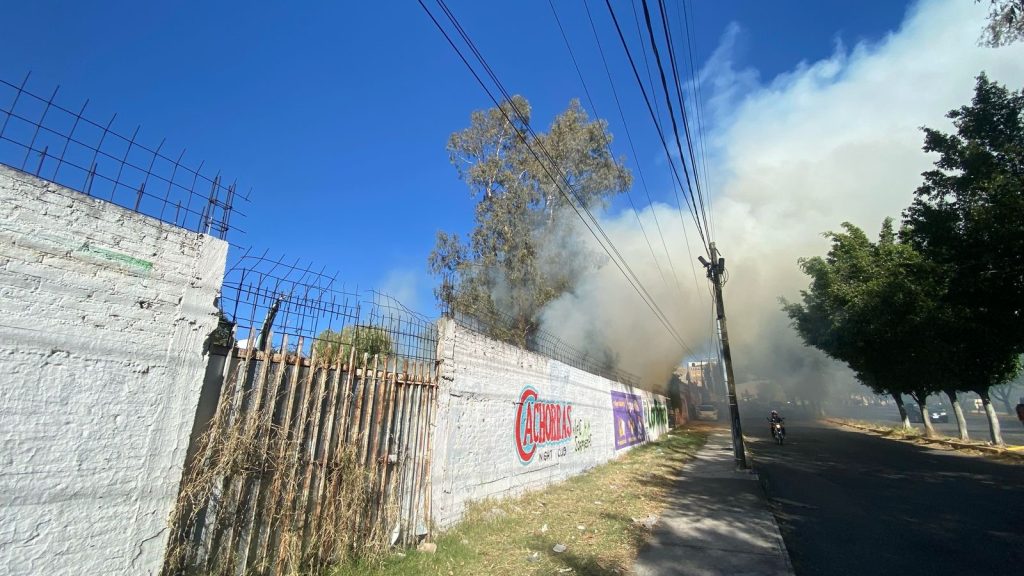 Ocurre otro incendio en pastizal, ahora en la colonia Lago 1 de Morelia 1 975cdd4c 63bb 48ba be64 0d9297ad8fd1
