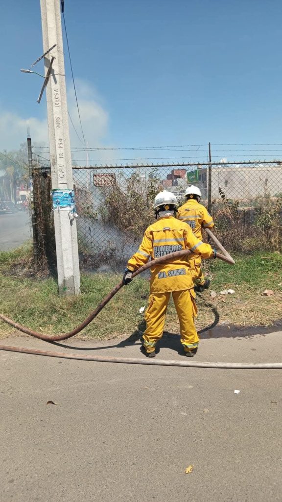 Incendio en lote baldío de la colonia Obrera moviliza a los bomberos, en Morelia 3 9be18e88 2c4e 4f6d ac96 d22e5c620447