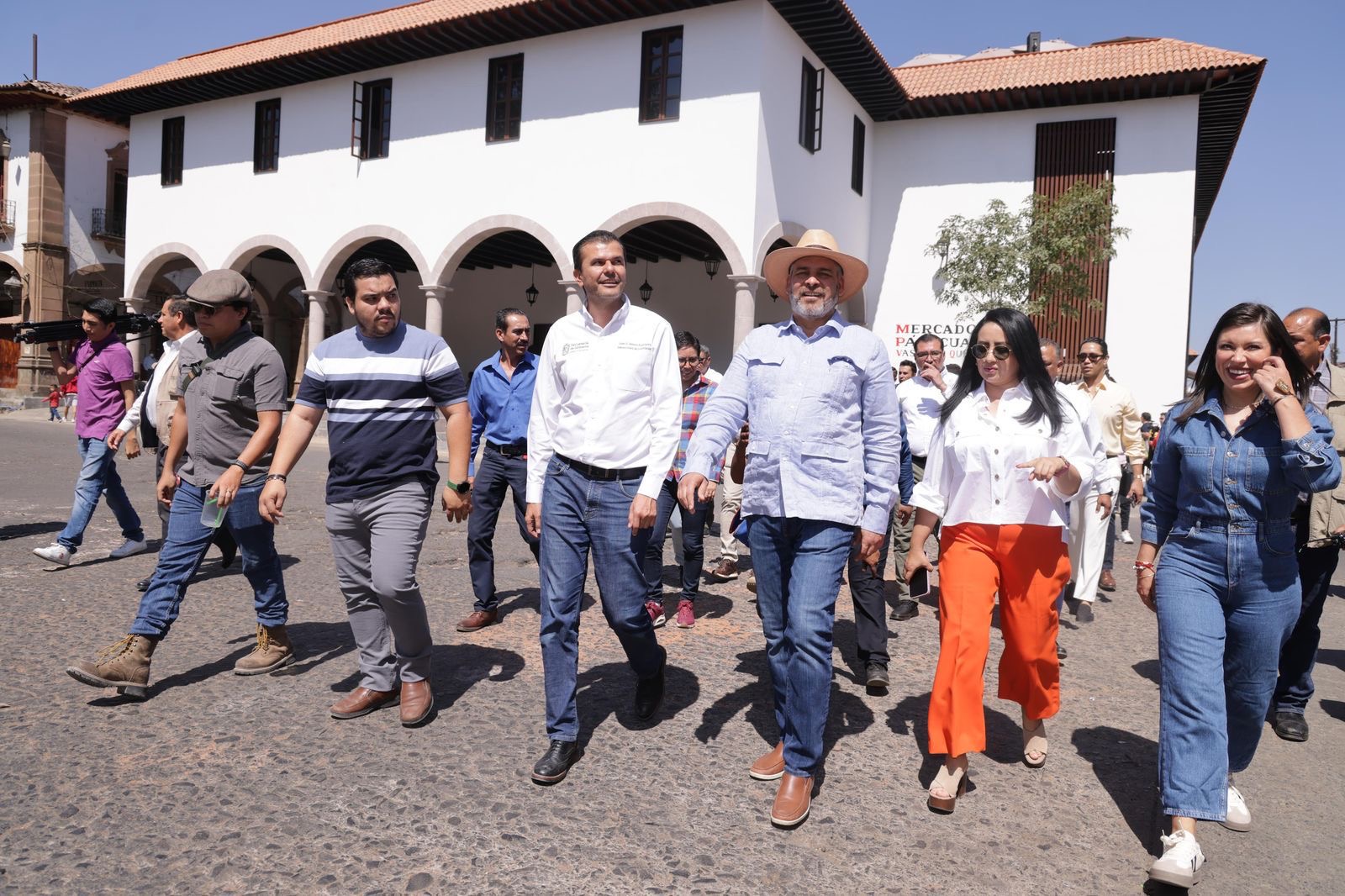 Comerciantes agradecen a Bedolla por nuevo mercado de Pátzcuaro